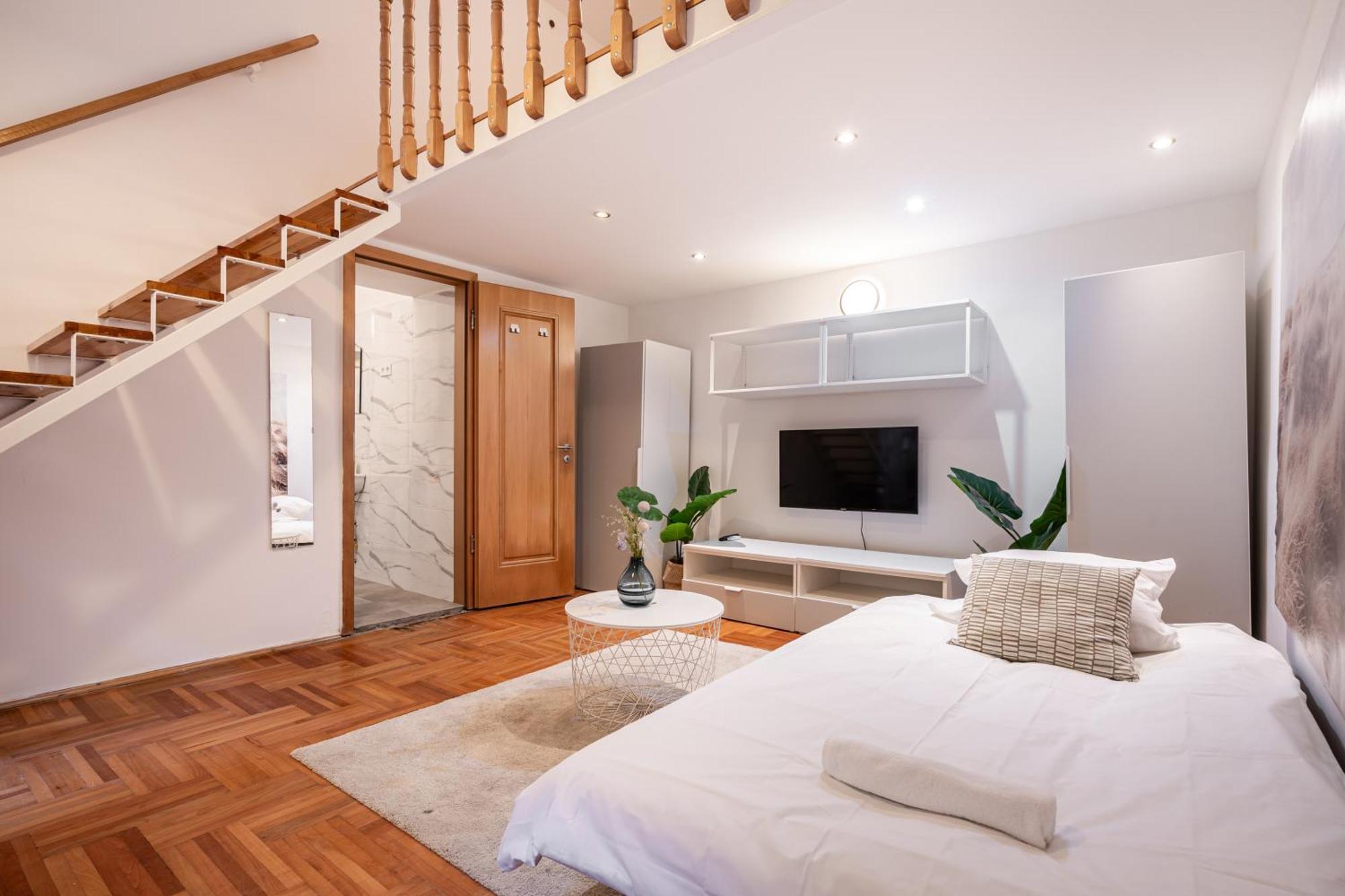 H9- Boutique Apartments, Best Location, By Bqa Budapest Exterior photo